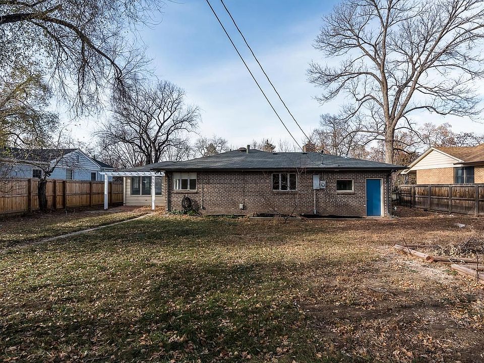 2nd image of 720 Oneida St