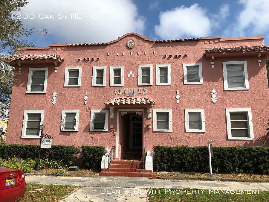 1st image of 1233 Oak St NE APT 8