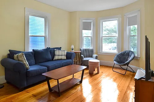 3270 Washington St #1 Photo 1 3270 Washington St #1 Photo 1