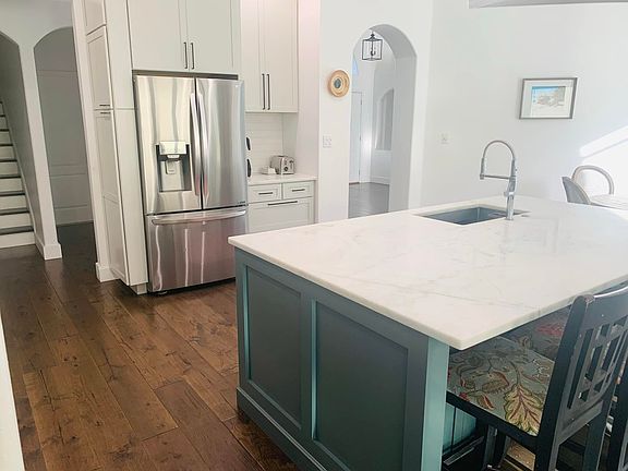 3rd image of 3942 Sunnybrook Ct