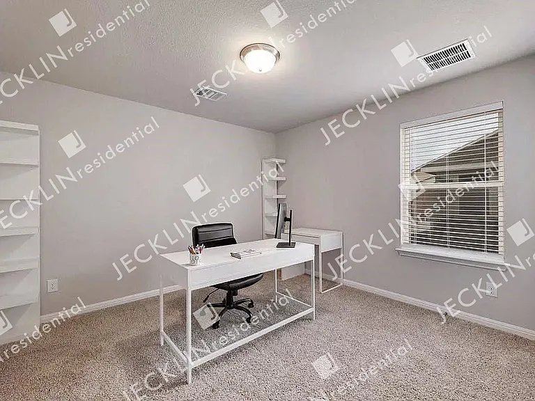 6015 Pleasanton Pkwy — Photo 14