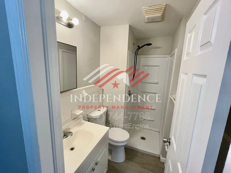 402 Harriet St — Photo 6