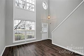4th image of 2023 McKenzie Creek Dr