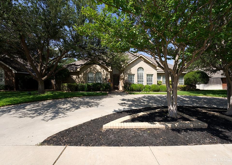 1st image of 22 Preston Oaks Cir