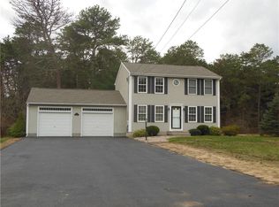 2 Okeefe Dr, Wood River Junction, RI 02894
