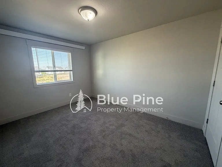 6255 N Freedom Rd #3 — Photo 10