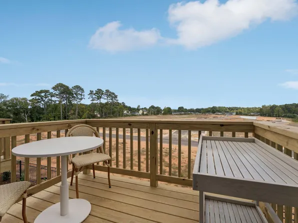 3113 Bomore Rd, Raleigh, NC 27610