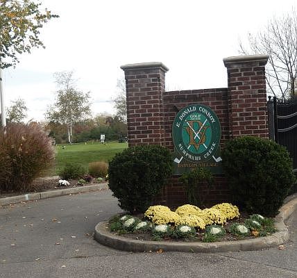 Village 9 hole/3 Par Course