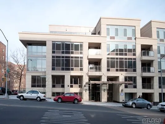 Sold by Prime Realty | media 8