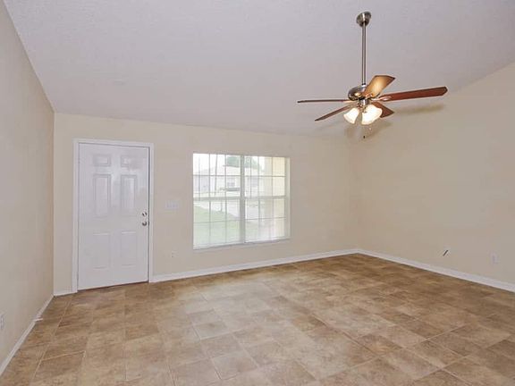 5th image of 45 Lake Jackson Dr
