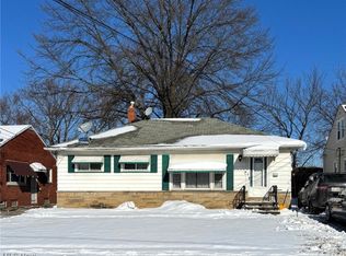 9717 David Rd, Garfield Heights, OH 44125