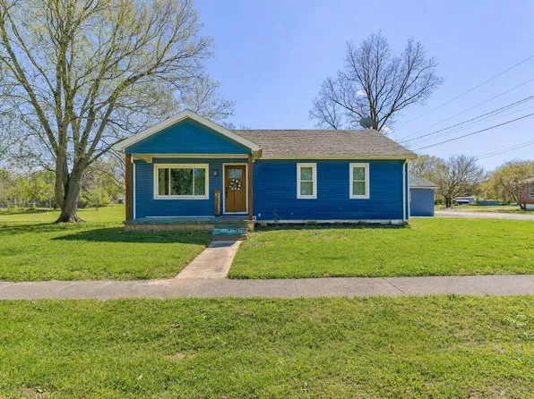 211 W 8th St, Grandview, IN 47615