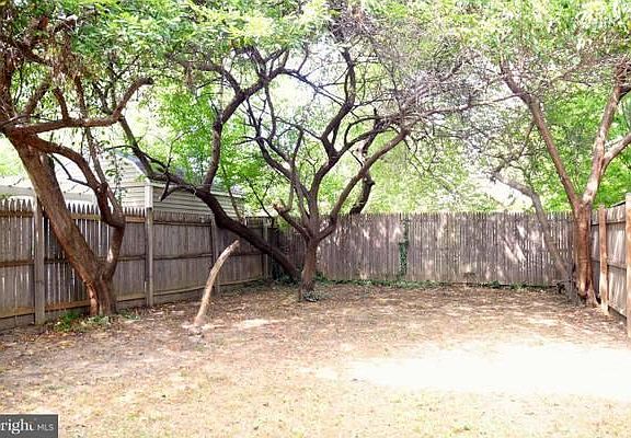 2nd image of 508 E Windsor Ave #B