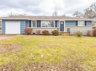 1706 Broadview Dr, Hixson, TN 37343