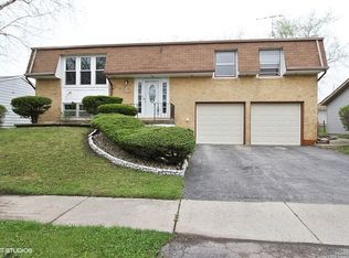 17720 Country Club Ln, Country Club Hills, IL