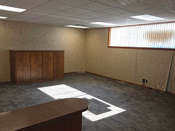3rd image of 111 N Hall St