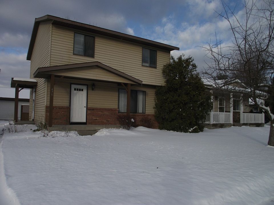 For Sale: 475 48th St SE, Kentwood, Michigan 49508