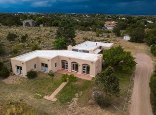 125 La Senda Rd, White Rock, NM 87544