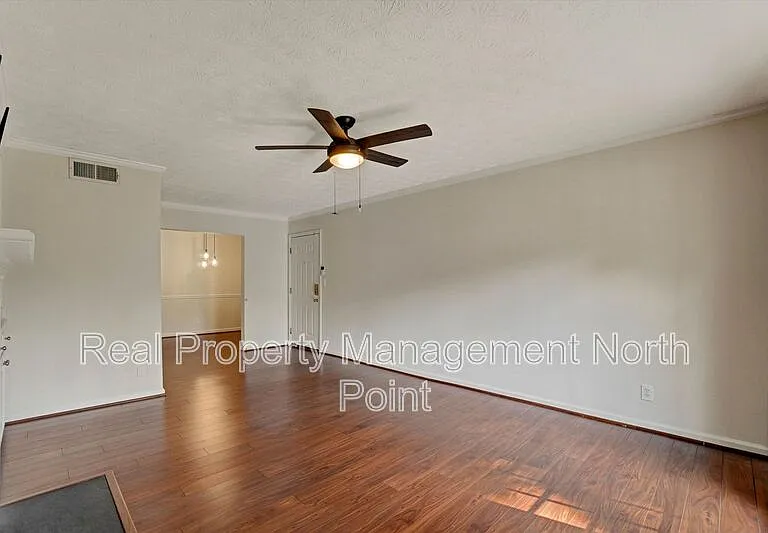 3513 Essex Ave — Photo 7