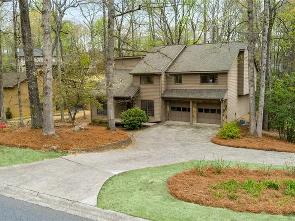 2252 Chimney Springs Dr, Marietta, GA 30062