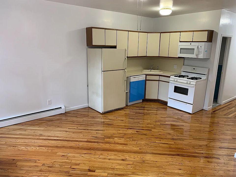 1st image of 96 Prospect Pl APT 3