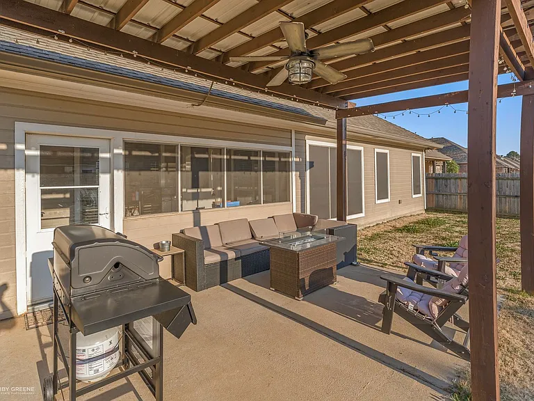 4425 Ellis Ct — Photo 27
