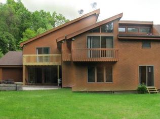 6009 Woodland Rd, Gibsonia, PA 15044