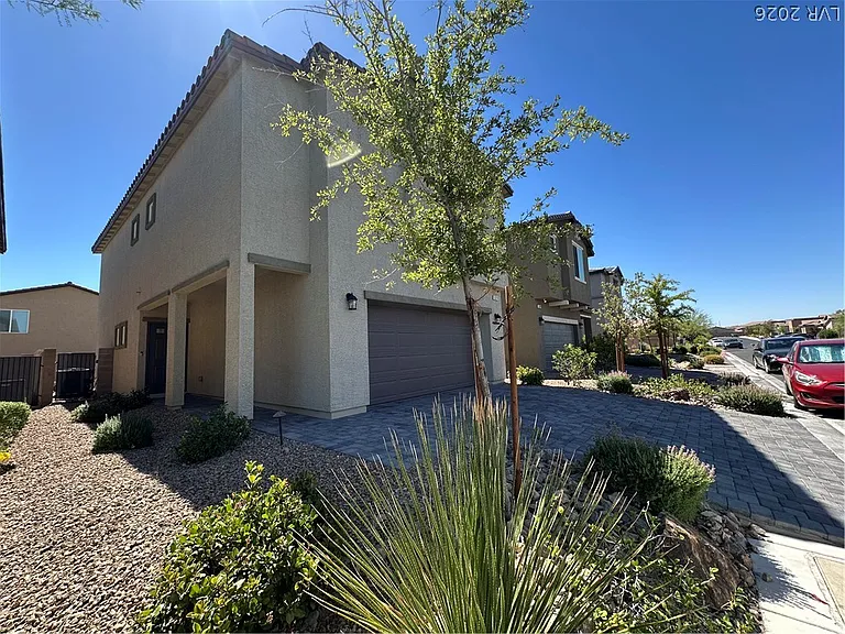 5370 White Butterfly St — Photo 2