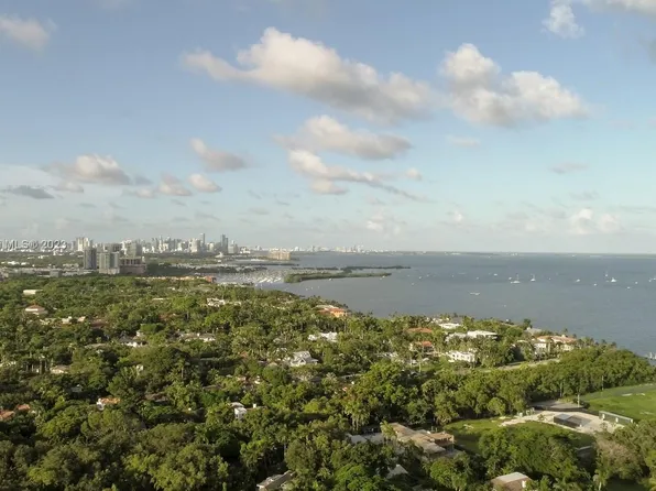 3821 El Prado Blvd, Miami, FL 33133