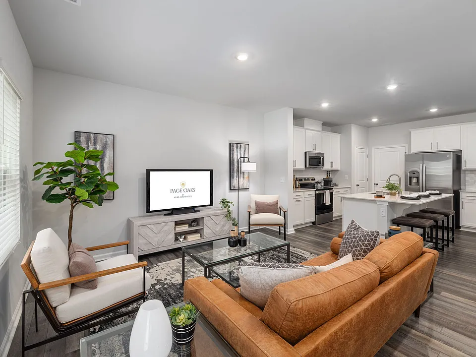 Page Oaks apartments community photo