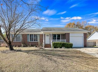 305 Ridge Manor Dr, Raeford, NC 28376