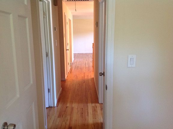 5th image of 18 Raymond Ct