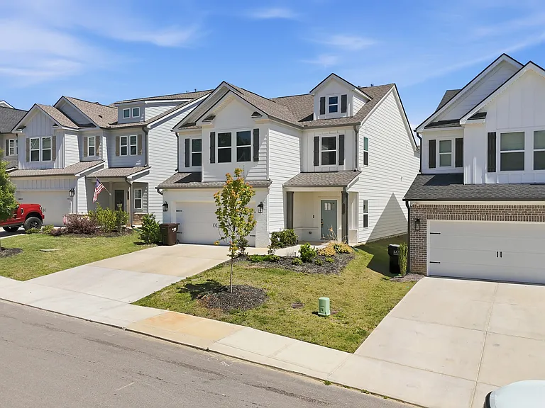1697 Firelight Way — Photo 3