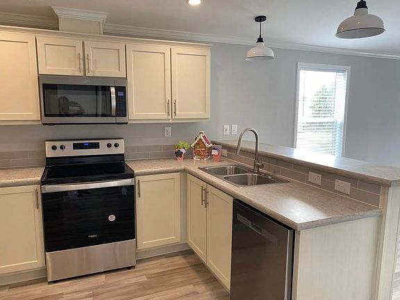 5th image of 40B Dale Dr