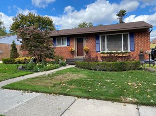32228 Oakley St, Livonia, MI 48154