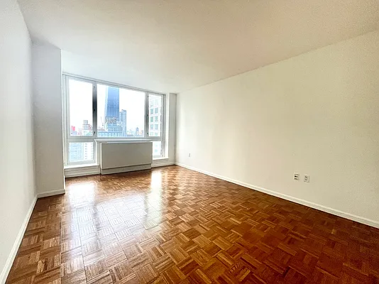 Rented by Addison Property Group | media 8