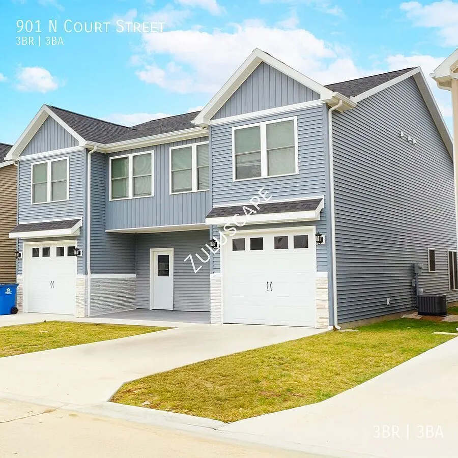 Zplace Duplex 901 N. Court — Photo 1