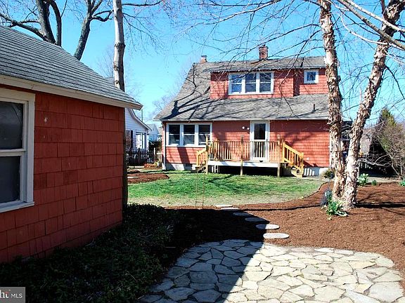 4th image of 312 Winton Ave
