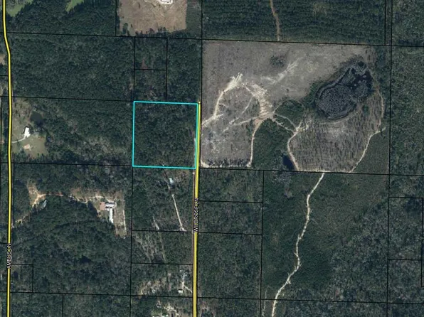 2900 Wildrose Ln, Chipley, FL 32428