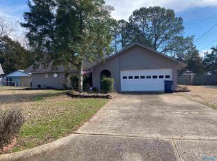 2006 McDowling Dr SE, Huntsville, AL 35803