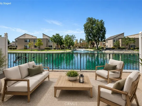 24430 Nicklaus Dr, Valencia, CA 91355