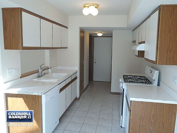 5th image of 9328 Meadowview Dr