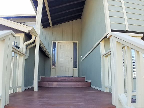 3rd image of 716 140th St E