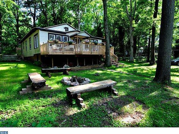 2nd image of 37 Lake Dr