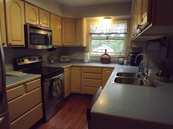 4th image of 2324 Piper Dr