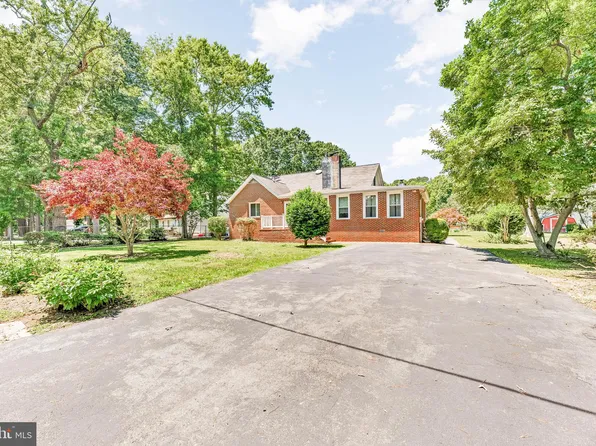 48970 Spring Lake Dr, Lexington Park, MD 20653