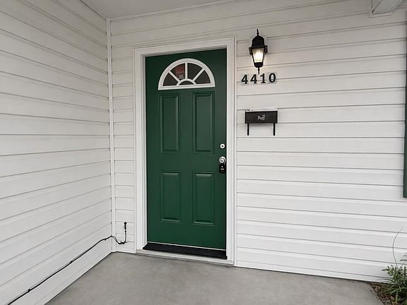 3rd image of 4410 Dean St