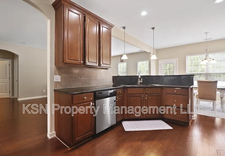 144 Tahoe Dr — Photo 14