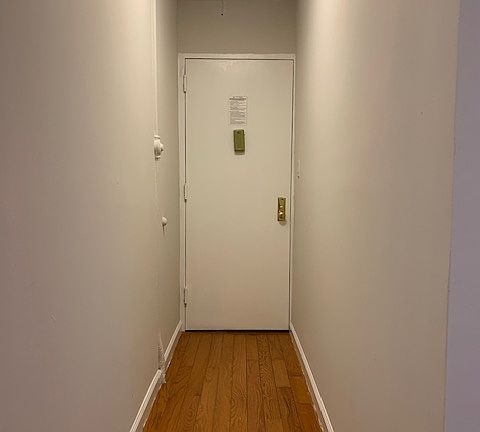 4th image of 183 Thompson St APT C7
