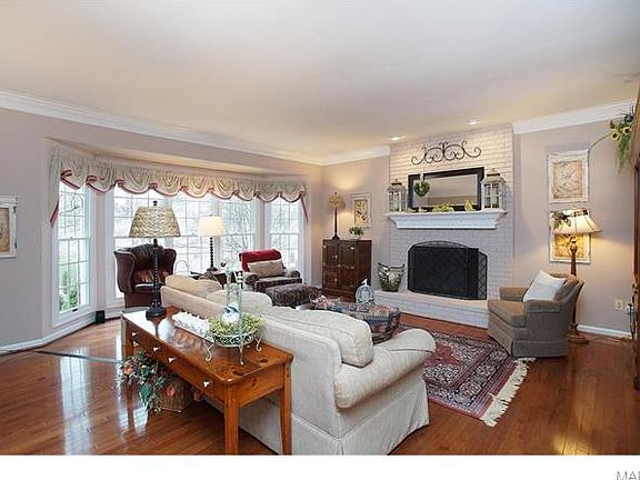 2nd image of 2203 Edge Wood Manor Ln
